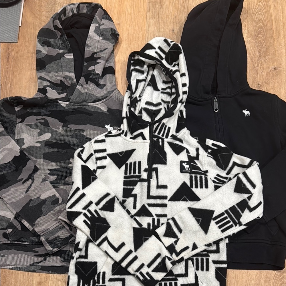 Abercrombie Kids hoodie bundle 7/8